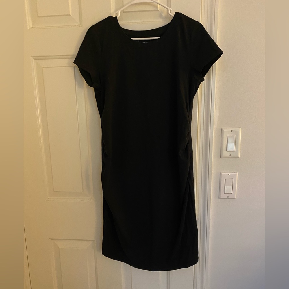 Black maternity dress- size medium. New without tags.